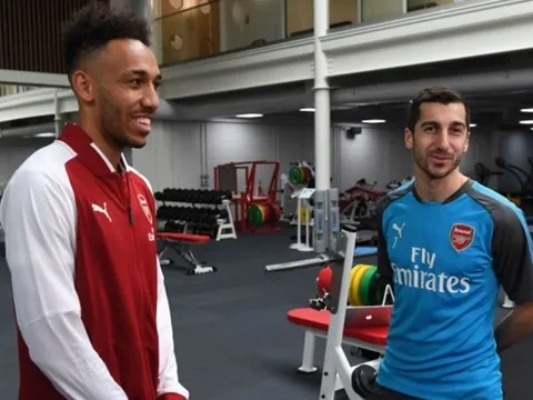 Mkhitaryan rời Arsenal, Aubameyang ngay lập tức lên tiếng