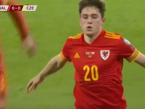 Ghi bàn ngỡ ngàng, sao Man United một tay giành 3 điểm cho đội nhà