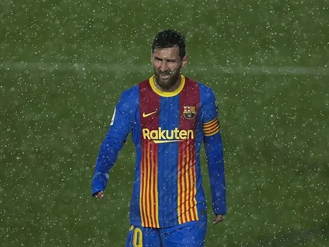 Giám đốc Barca: “Hy vọng đó không phải trận El Clasico cuối cùng của Messi”