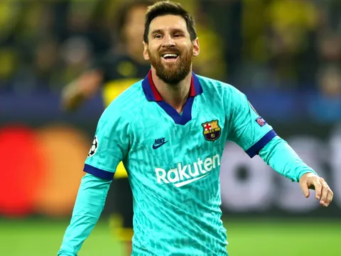 Giành giày vàng thứ 6, Messi tiện thể "đá đểu" Ronaldo và Ibrahimovic