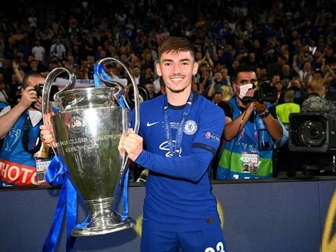 Dean Smith xác nhận Billy Gilmour đã trở lại Chelsea