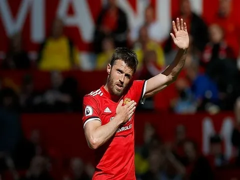 "Giỏi hơn Kante, cậu ấy sẽ trở thành Michael Carrick của Chelsea"