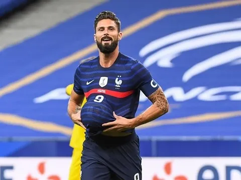 Hạ sát Thụy Điển, sao Chelsea tuyên bố muốn "tiếp bước" Ronaldo, Ibrahimovic