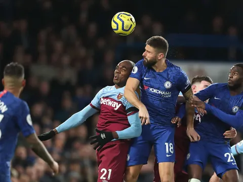 Giroud chia sẻ từ A đến Z về kỹ thuật đánh đầu, chỉ ra bàn thắng mình thích nhất