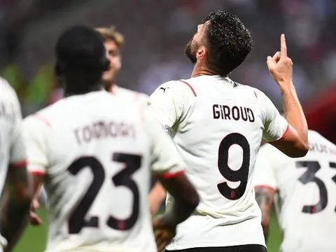 Giroud ra mắt hoàn hảo, AC Milan hòa Nice