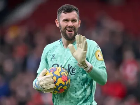 Cựu sao Man Utd thiết lập cột mốc mới tại Old Trafford