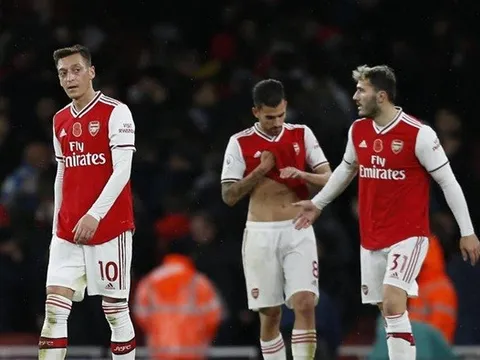 Góc Arsenal: Pháo Thủ phải chảy theo dòng chảy của lịch sử