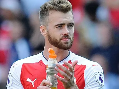 Góc Arsenal: Sau tất cả, "kẻ lưu lạc" đã trở lại để thay thế Sagna?