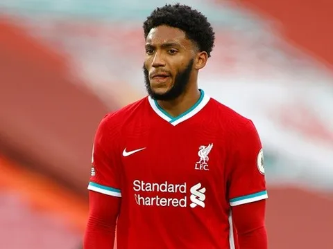 Gerrard hỏi mua trung vệ, Liverpool trả lời nhanh gọn