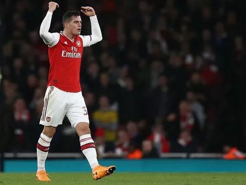 "Hành vi kinh khủng phải trừng phạt, cậu ta không còn tương lai tại Arsenal"