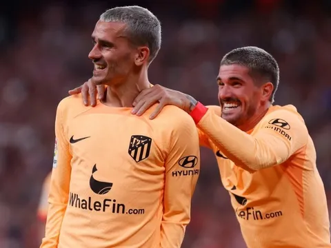 Griezmann ghi bàn giúp Atletico vào top ba La Liga