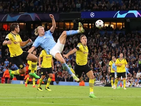 Groves: Haaland giống huyền thoại của Arsenal