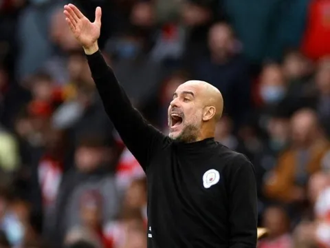 Guardiola xác nhận Man City cần một tiền đạo