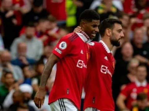 Hạ Arsenal, Roy Keane 'quay xe' với Man Utd