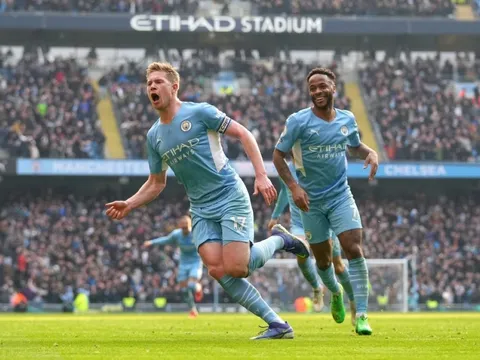Hạ gục Chelsea, De Bruyne gửi thông điệp đến Liverpool