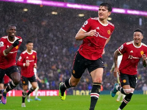 Hạ Leeds, Rangnick đã tìm ra đối tác ăn ý cho Maguire ở hàng thủ