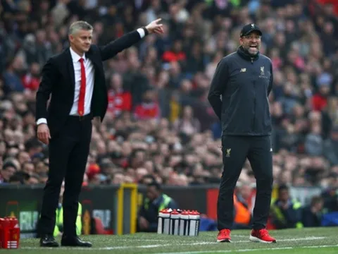 'Dìm' M.U tận đáy, huyền thoại Liverpool ví Quỷ đỏ ngang với... Wigan