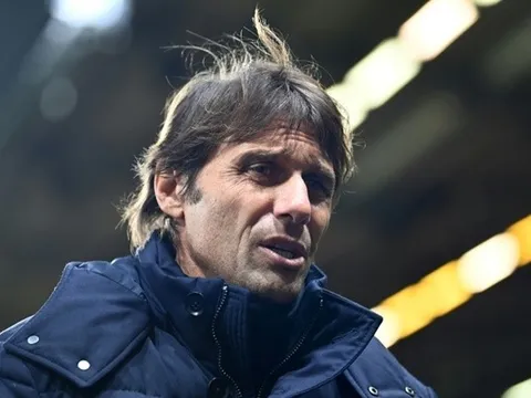 Hạ Tottenham, Tuchel đề cập đến Conte