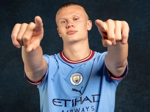 Haaland gây sốt với chiếc áo đấu Man City