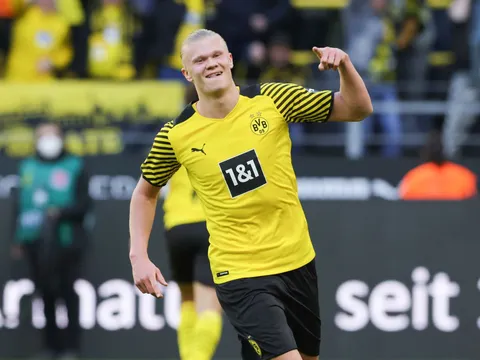 Haaland lập hat-trick trong ngày Dortmund thất bại