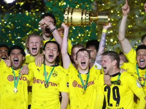 Haaland và Sancho hủy diệt tân HLV và tân binh Bayern, Dortmund lên ngôi