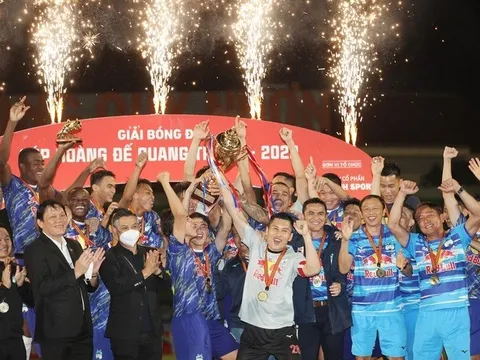 HAGL đăng quang cúp Hoàng đế Quang Trung