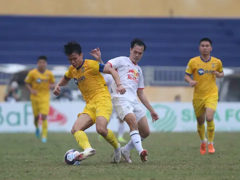 HAGL quên cách thắng ở V-League 2022, vì đâu?