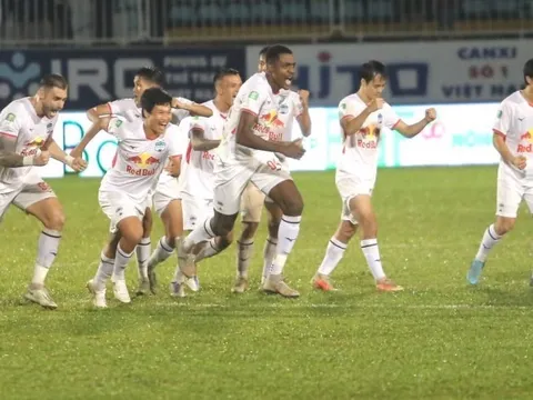 HAGL thắng CLB Sài Gòn trên chấm luân lưu