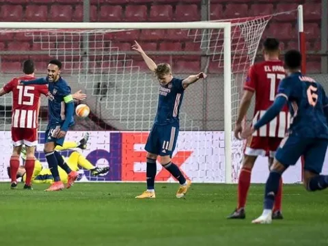 Hai quyết định đúng đắn và một vấn đề của Arteta