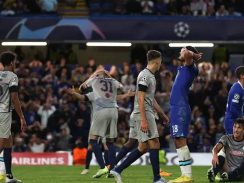 Hàng công nhạt nhòa, Chelsea đứng bét bảng sau 2 lượt trận