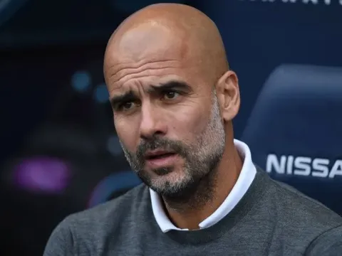 'Hàng phòng ngự này của Man City không biết phòng ngự...'