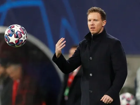 Hành quân đến Old Trafford, HLV Leipzig nói thẳng về đẳng cấp của Man Utd