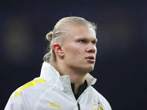 Bị Haaland tố gây áp lực, sếp lớn Dortmund phản biện