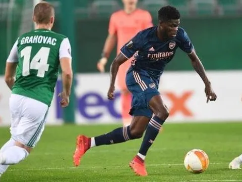 Hargreaves nói lời thật lòng về màn ra mắt trọn vẹn của Thomas Partey