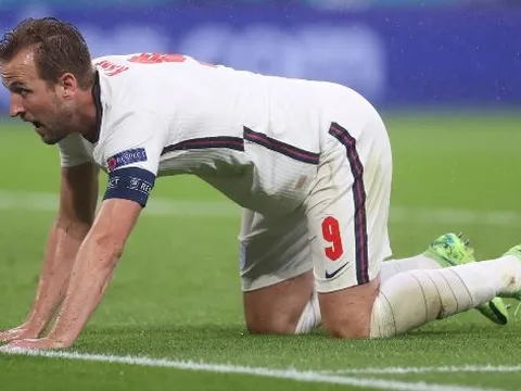 Harry Kane bị chỉ trích, HLV Southgate lên tiếng bảo vệ