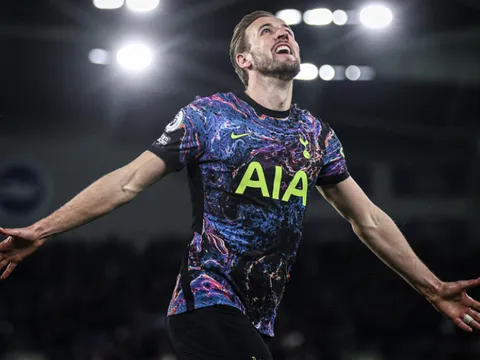 Harry Kane nổ súng, Tottenham thắng 'rửa mặt'
