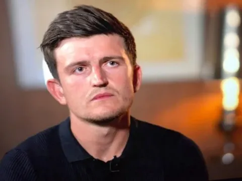 Harry Maguire bất ngờ làm thay đổi thế giới bóng đá