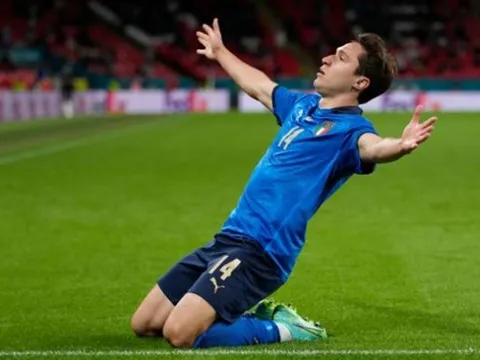 Hậu duệ Chiesa thay đổi cuộc chơi của Ý