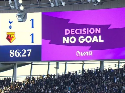 NÓNG! Phía VAR lý giải sự cố 'trên bảo dưới không nghe' ở bàn thắng của Tottenham