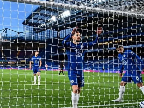 Hãy công bằng, Jorginho không phải cái tên đáng trách duy nhất của Chelsea
