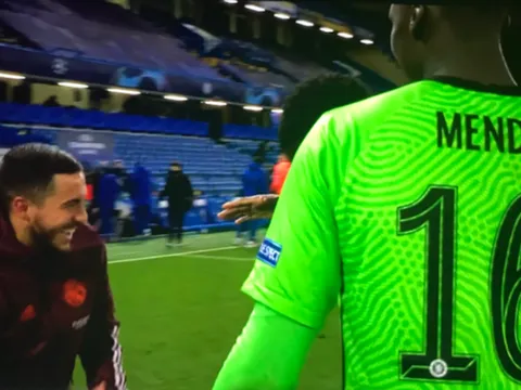 SỐC! Real thất bại, Hazard làm điều khó tin với các cầu thủ Chelsea