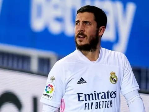 Hazard có lẽ phải thấy "xấu hổ" với Courtois bởi 1 khả năng ở Real