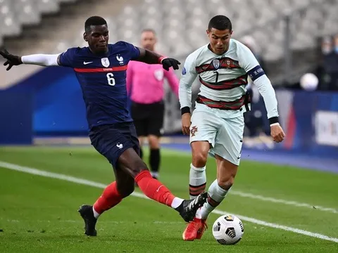 'Pogba thể hiện tiếng nói của mình. Cậu ta là thủ lĩnh'