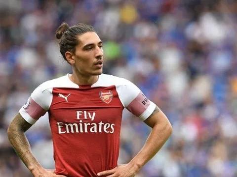 Hé lộ điểm đến bất ngờ của Bellerin
