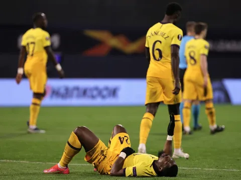 Hé lộ 'sóng ngầm' trong nội bộ Tottenham sau thất bại tại Europa League