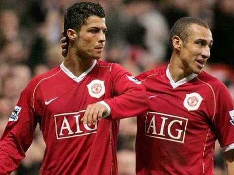 "Tôi tiếc vì không ở Man Utd lâu hơn"