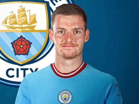 Here we go! Man City 'nổ' thương vụ thay Cucurella