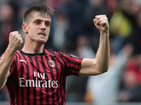 Hết kiên nhẫn, AC Milan chốt giá bán mục tiêu của Barca