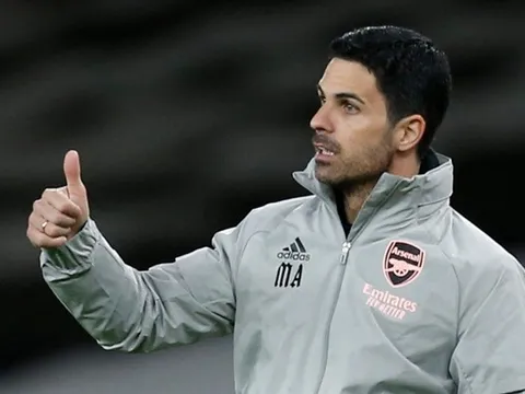 Terry trên đường gia nhập Arsenal