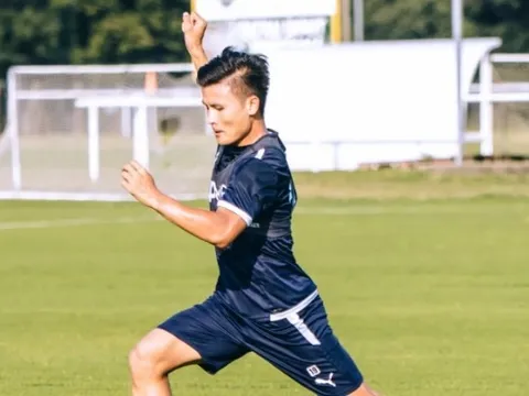 Hình ảnh mới nhất của Quang Hải tại Pau FC nhận mưa "thả tim"